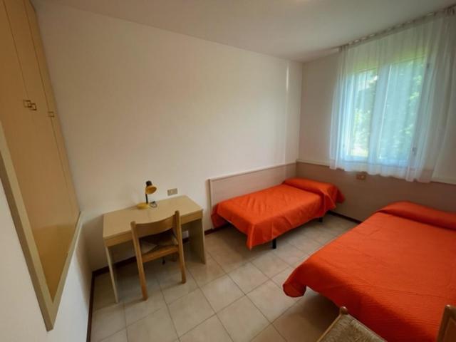 Apartament With Swimming Pool Apartment Каорле Екстериор снимка